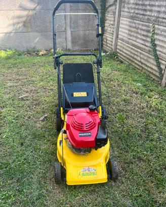 Tagliaerba con motore Honda GV 100