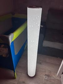 Lampada led a colonna multicolore