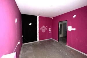 NEGOZIO A GRUGLIASCO