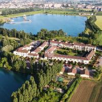 VILLA A SCHIERA A PESCHIERA BORROMEO