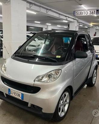 Smart ForTwo CABRIO 1.0 interni in pelle