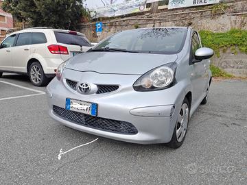 Toyota Aygo 1.0 ok neopatentati full accessoriata