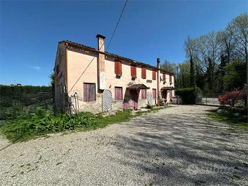 Mirano, villa singola da restaurare con terreno