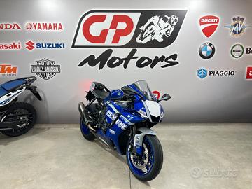 Yamaha YZF R1 12.000KM AKRAPOVIC