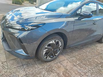 Mg4 Standard 49 kw my2024 andes grey