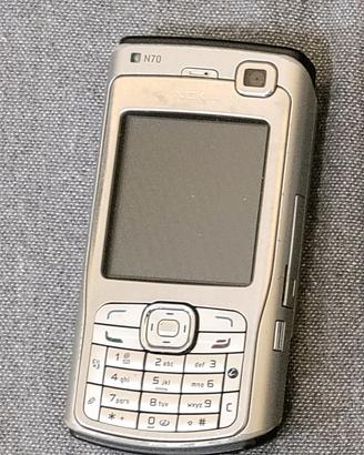 Nokia N70