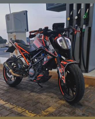 KTM DUKE 125