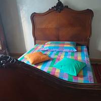Letto stile liberty