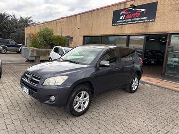 Toyota RAV 4 RAV4 2.0 Luxury