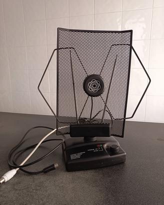 Antenna TV amplificata da interno 