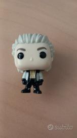 Funko Pop Vs 340 Mini Testa Grande Capelli Bianchi