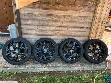 Cerchi in lega Toyota C-HR 1º serie.