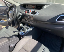 RENAULT SCENIC 1500 2010 per neopatentati 7 posti