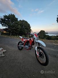 SWM RS125R