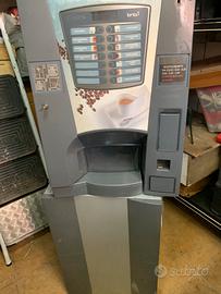Distributore automatico si caffe