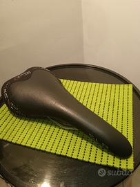 Sella SELLE ITALIA SLR XC KEVLAR CARBON 175gr 