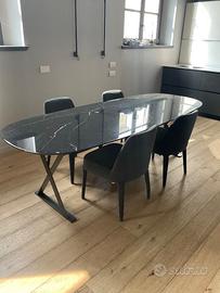 Tavolo in marmo Maxalto con 6 sedute