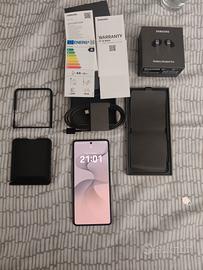 Samsung Galaxy z flip 8 