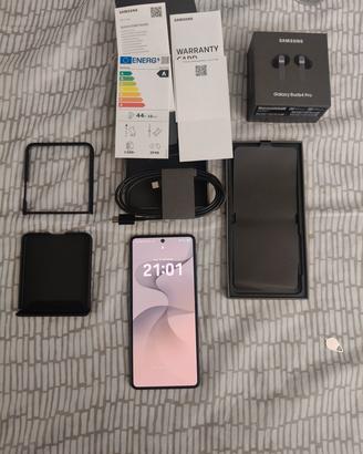 Samsung Galaxy z flip 8 