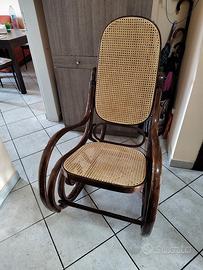 sedia a dondolo antica