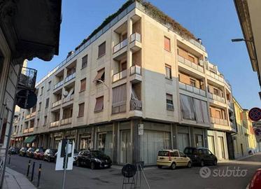 UFFICIO SU DUE LIVELLI