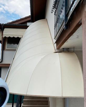 pensilina, capottina per scala