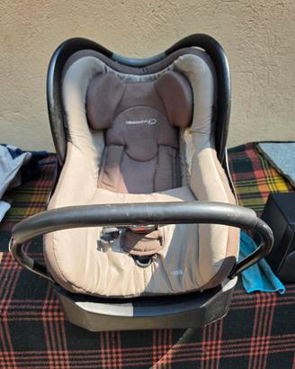 Ovetto con attacco isofix