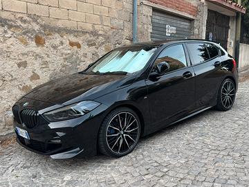 BMW 120i F40 – 178 CV – Benzina