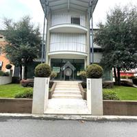 NEGOZIO A CARPENEDOLO