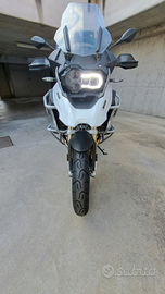 BMW R1200 GS con TFT 27000 KM