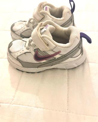 Scarpe bambina Nike 23,5
