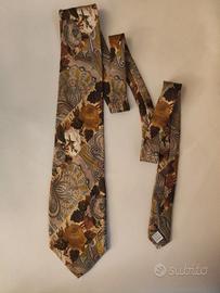 Cravatta Moschino vintage Made in Italy 100% seta