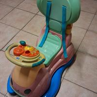 macchinina a spinta e a dondolo 