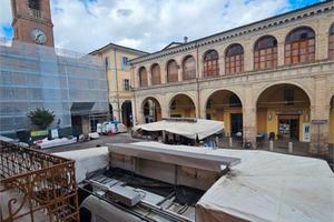 Appartamento Meldola piazza Orsini unico balcone