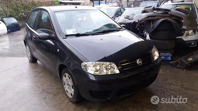 Ricambi Fiat Punto 3 serie 3 porte colori vari