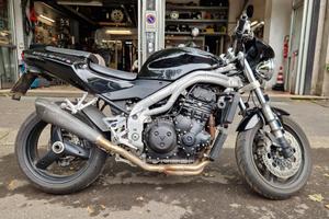 Triumph Speed Triple 955i - 3 cilindri