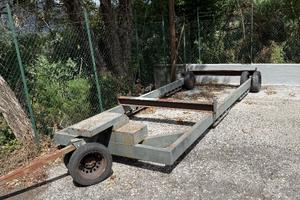 Carrello con ruote per traporto o cantiere