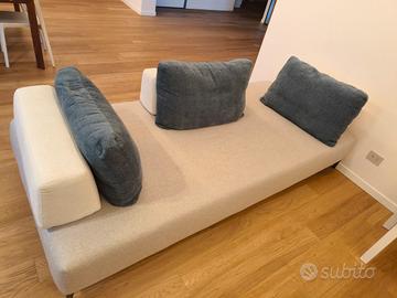 Divano ad isola 