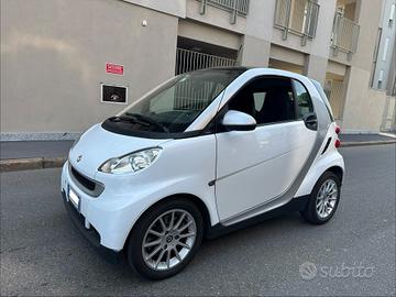 Smart ForTwo 1000 52 kW MHD coupé passion