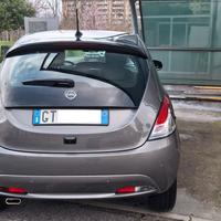 Lancia Ypsilon III 1.0 firefly hybrid oro 70cv