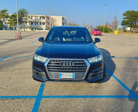 AUDI Q7 3.O 218cv S-Line