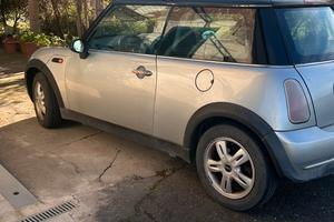 Mini one 2004