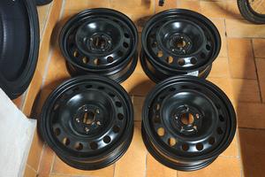 cerchi in ferro da 16 per Fiat 500X e Jeep 