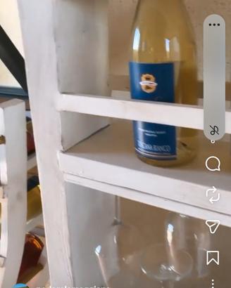 cantinette fatte con botti piu tavolo