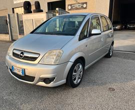 Opel Meriva 1.4 16V Cosmo SOLI 99,400 KM ADATTA AI
