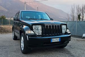 Jeep Cherokee 2.8 Crdi Sport Autom.