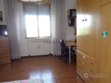 Villa verde villetta schiera di mq 240 ben tenuta