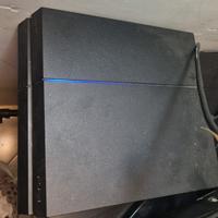 ps4 slim 1T + 4 giochi +2pad