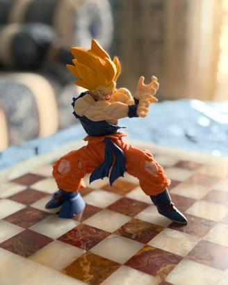 Goku ssj  figure