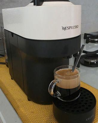 Macchina caffe Nespresso Vertuo Pop Coconut White